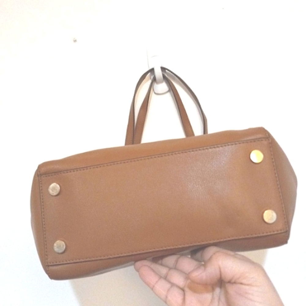 Michael Kors tote - Picture 7 of 12